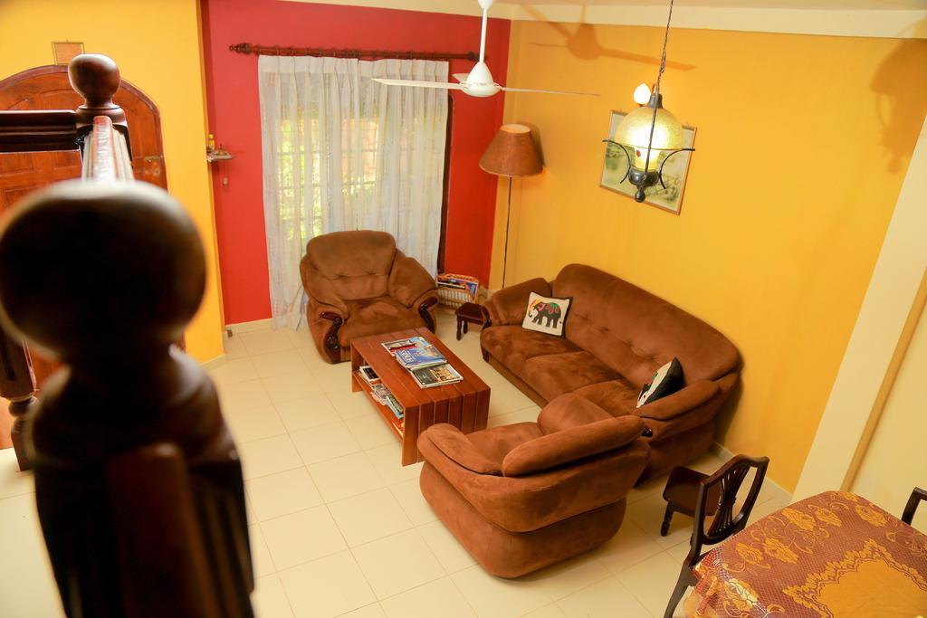 Holiday Nest Bed & Breakfast 와두와 외부 사진