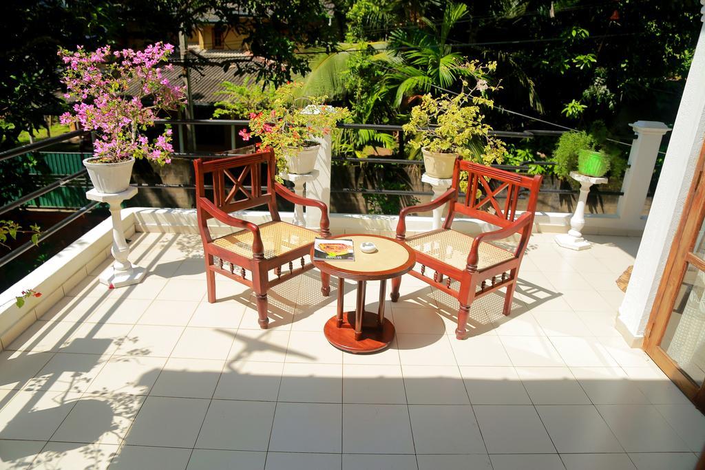 Holiday Nest Bed & Breakfast 와두와 외부 사진