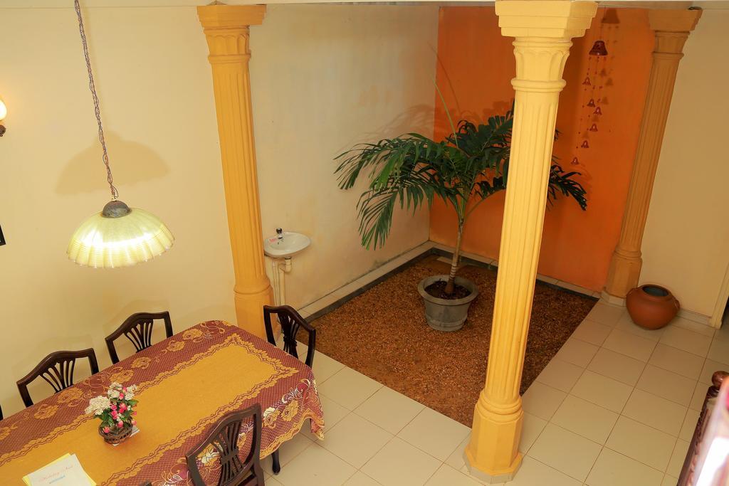 Holiday Nest Bed & Breakfast 와두와 외부 사진